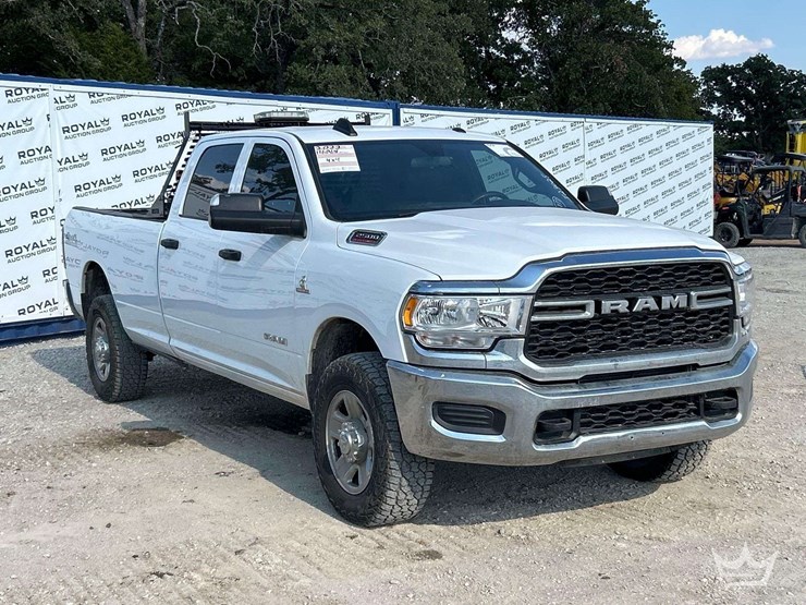 2022-dodge-2500-image-4