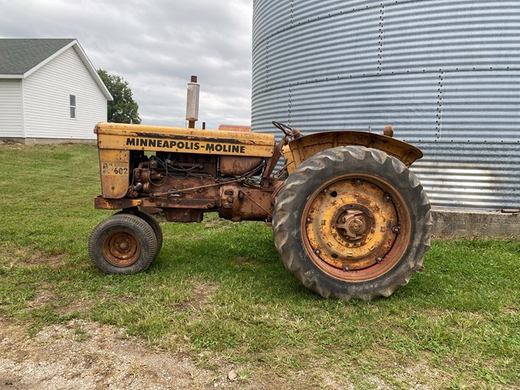 minneapolis-moline-m602-image-1