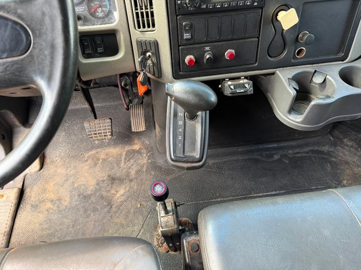 international-durastar-4300-image-47