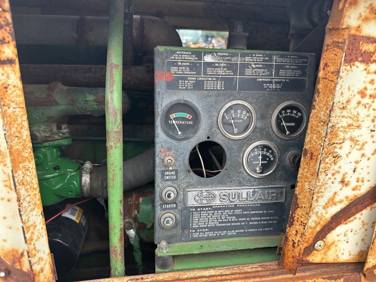 #5611-•-sullair-150-sulliscrew-towable-air-compressor-image-20