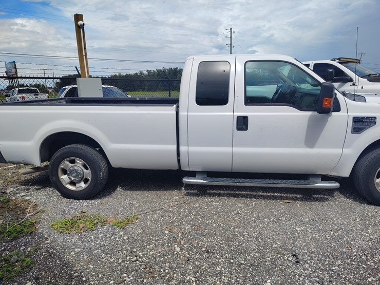 2010-ford-f250-image-5