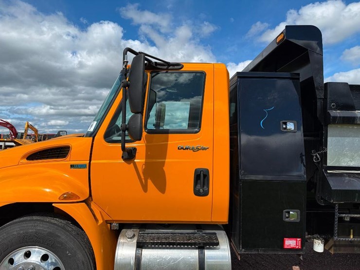 international-durastar-4300-image-24