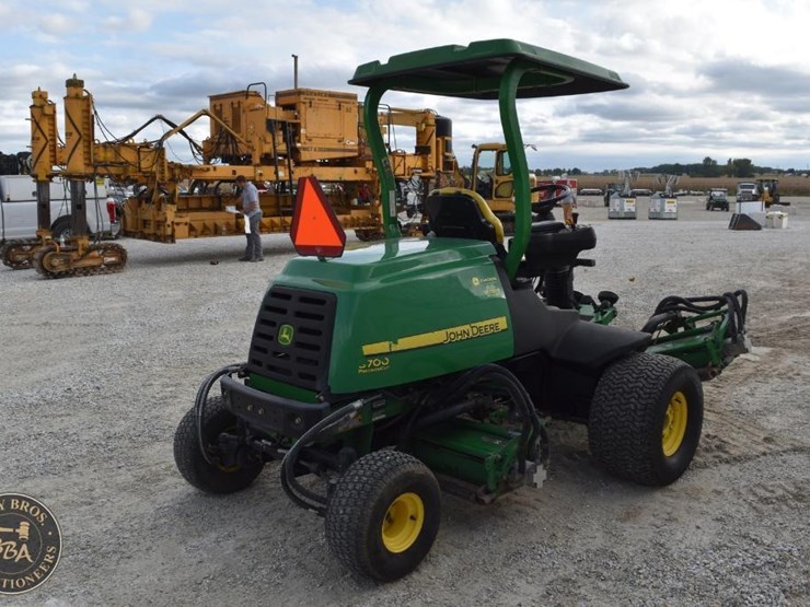 2010-john-deere-8700-image-8