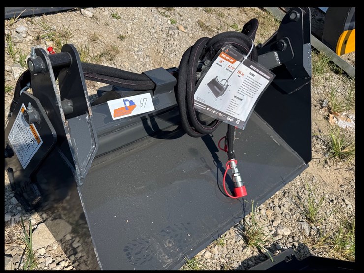 #67-•-mini-skid-steer-combination-bucket-image-1