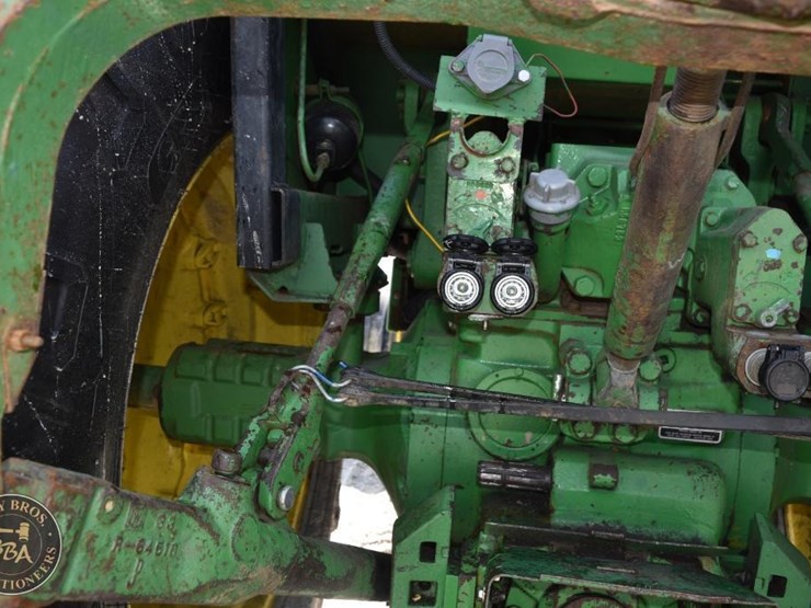 john-deere-4240-image-19