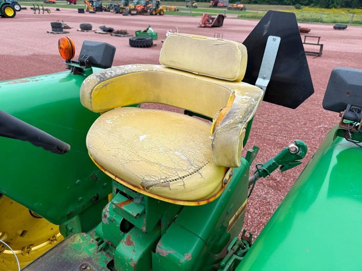 john-deere-4020-image-30