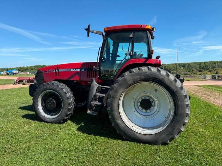 case-ih-mx270-image-6
