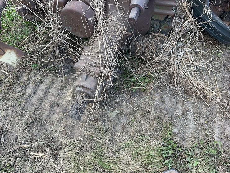 john-deere-b-rear-end-image-9