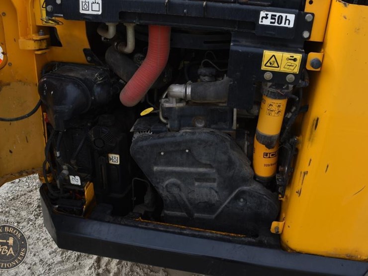 2016-jcb-300t-image-37