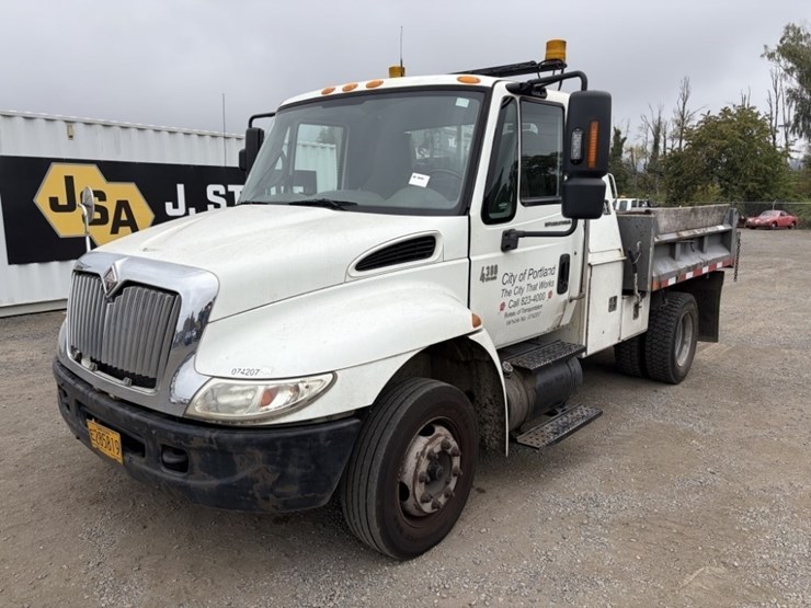 2007-international-durastar-4300-image-1