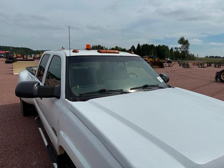 chevrolet-3500-image-15