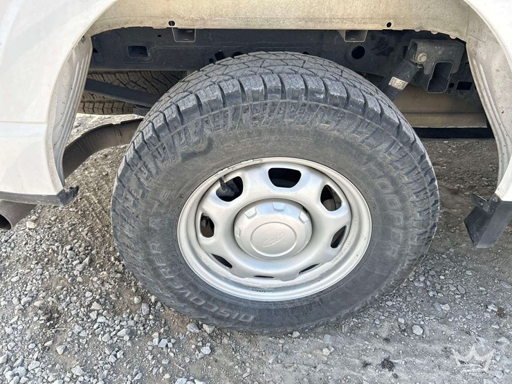 2021-ford-f150-image-26