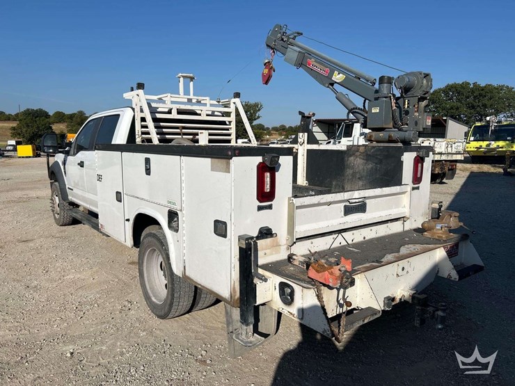 2021-ford-f450-image-4