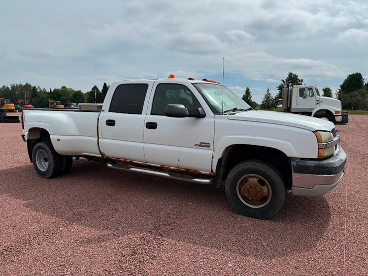 chevrolet-3500-image-3