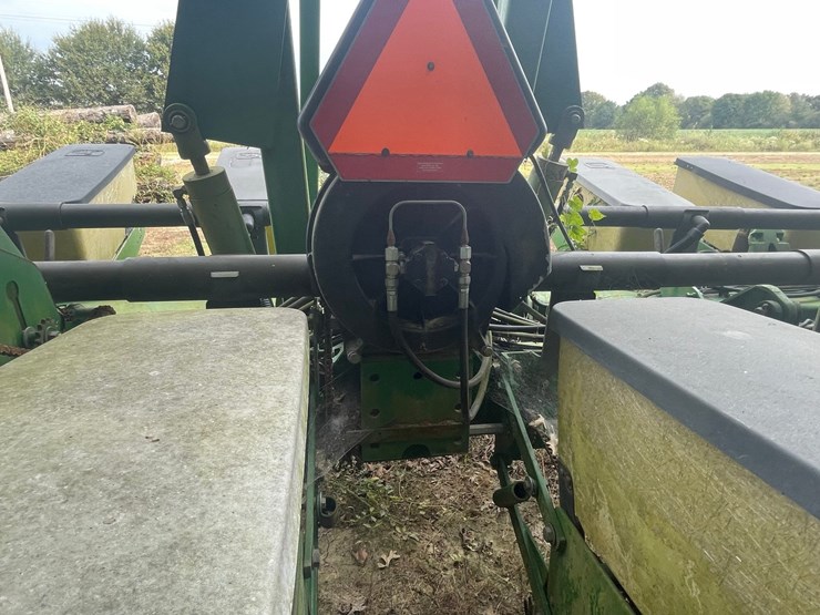 john-deere-1760-image-26