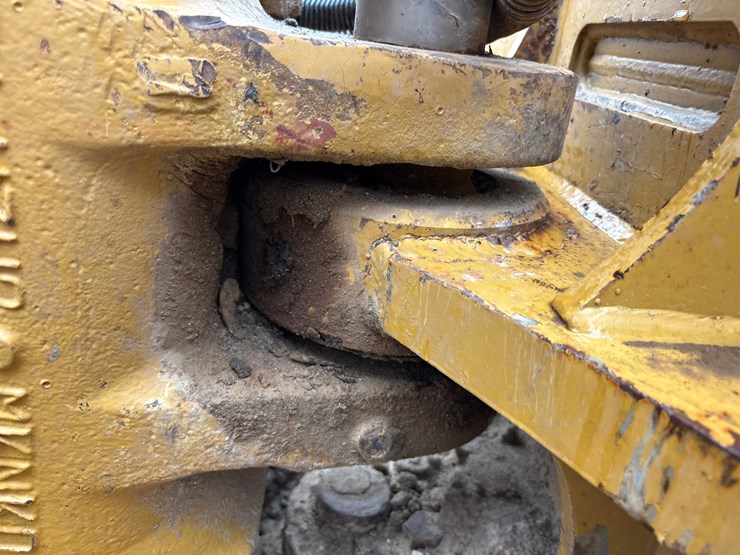 1996-caterpillar-d5m-image-27
