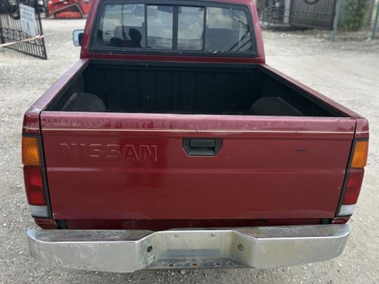 l1---1991-nissan-2-door-2wd-image-4