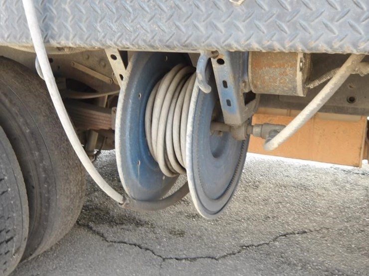 2016-ford-f550-image-13