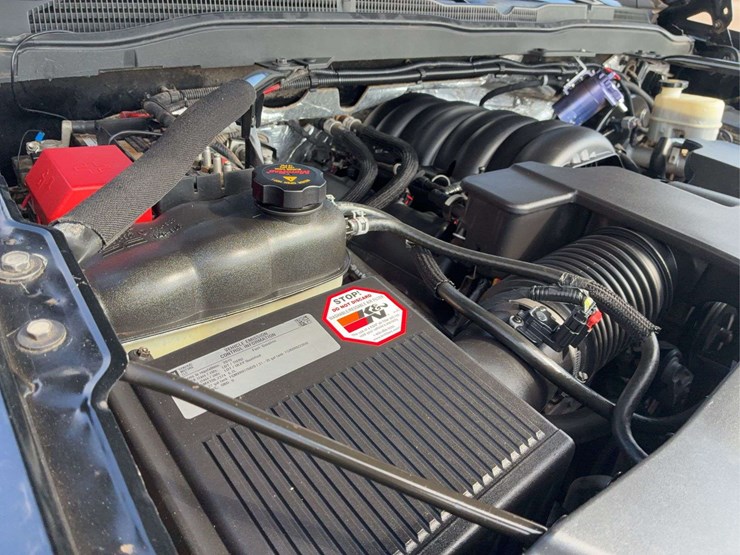 2015-chevrolet-silverado-1500-high-country-image-51