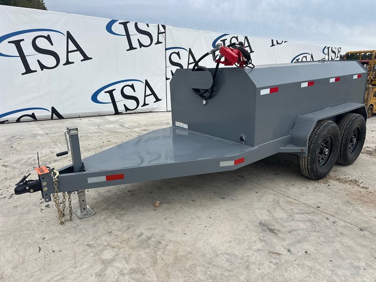 #5598-•-unused-x-star-990-gallon-fuel-trailer-image-1
