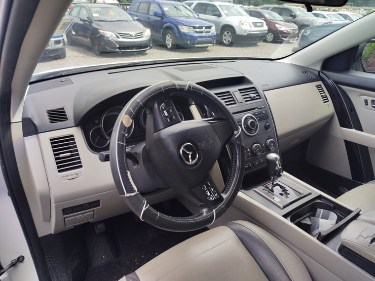 2012-mazda-cx9-image-7