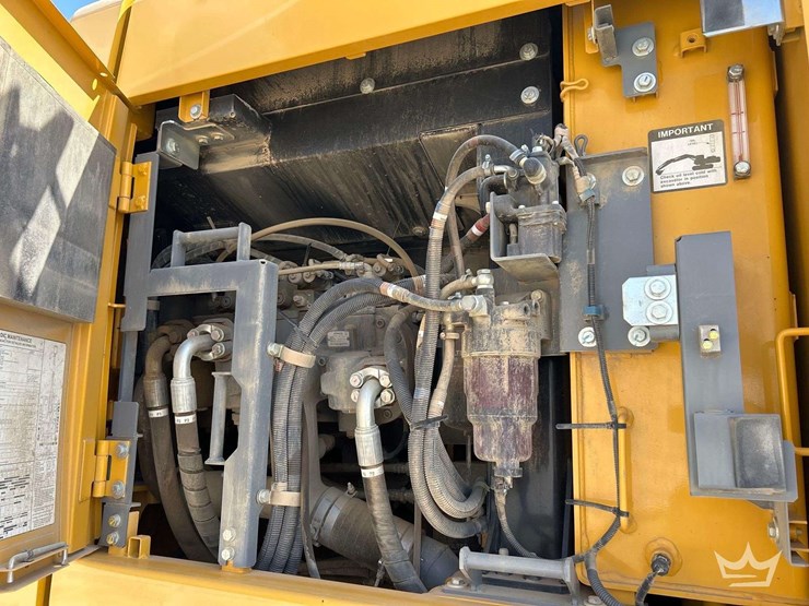 2024-deere-345-p-tier-image-11