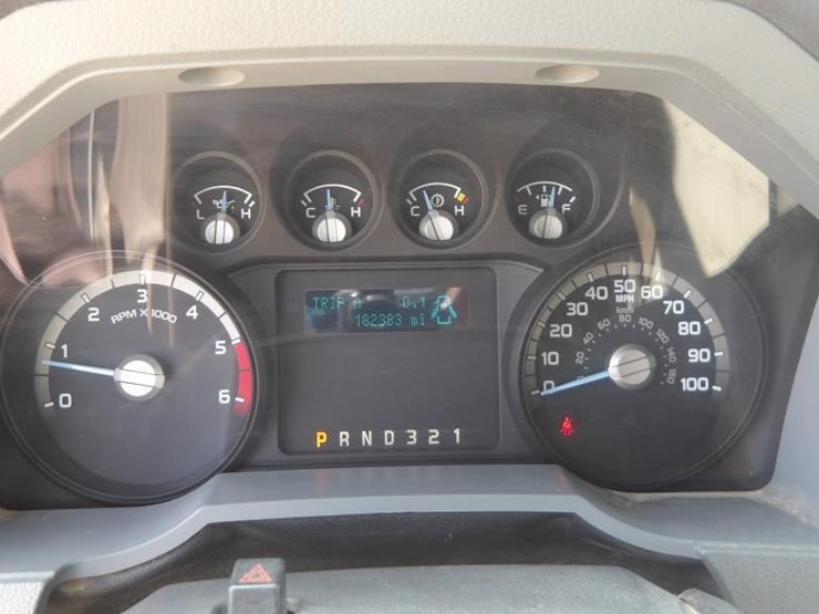 2011-ford-f550-image-23