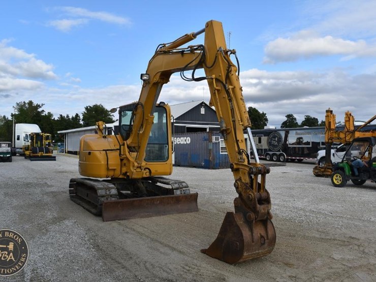 2010-komatsu-pc88mr-8-image-13