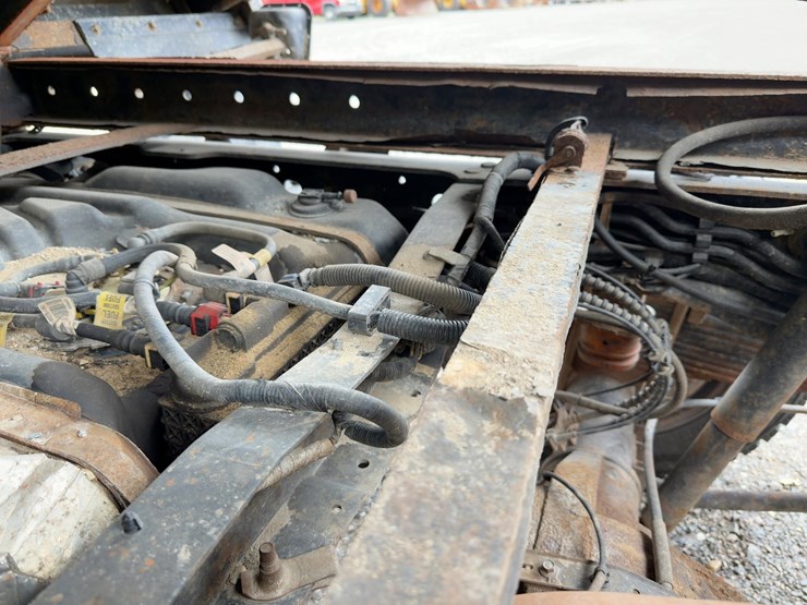 2018-ford-f550-xl-image-18