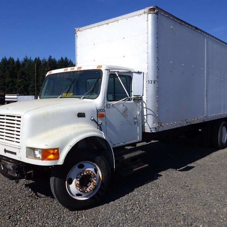 2000 INTERNATIONAL 4700