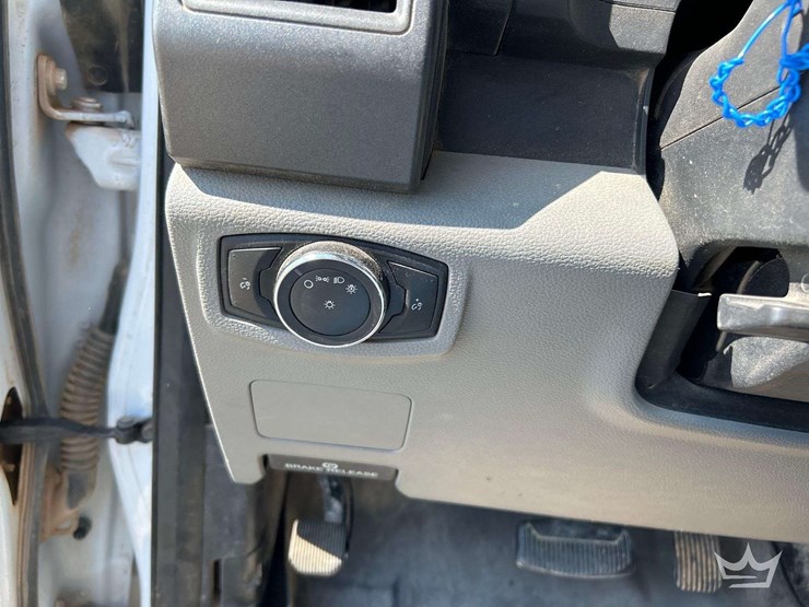 2018-ford-f350-image-16
