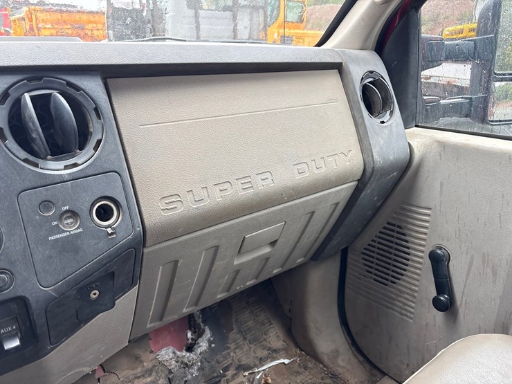 2008-ford-f550-image-49