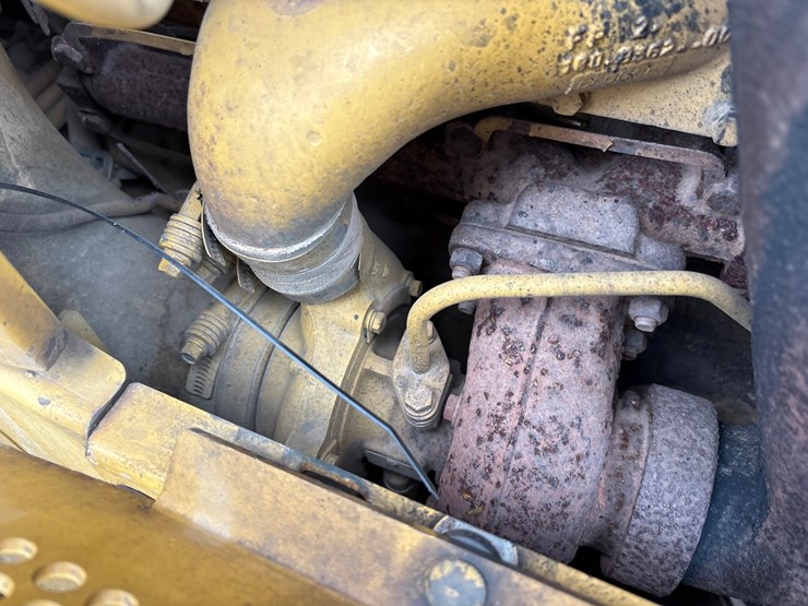 caterpillar-d5m-lgp-image-43