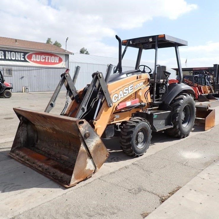 2018 CASE 570N EP