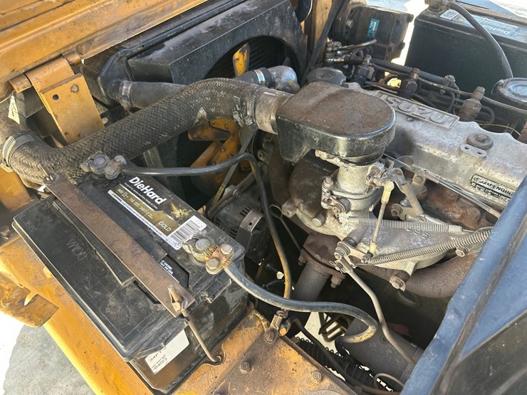 #5597-•-komatsu-fd25-7-forklift-image-34