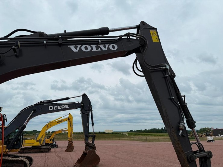 volvo-ecr145el-image-33