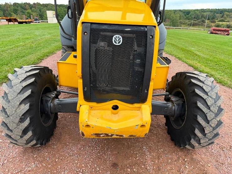new-holland-b75d-image-33