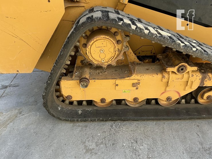 2022-caterpillar-249d3-image-10