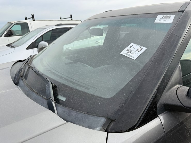 2012-ford-explorer-xlt-image-43