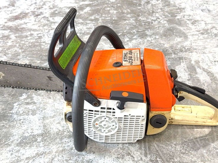stihl-034-av-chainsaw-w/-case-&-sharpener-image-4