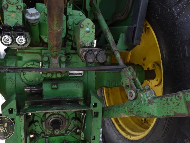 john-deere-4240-image-21
