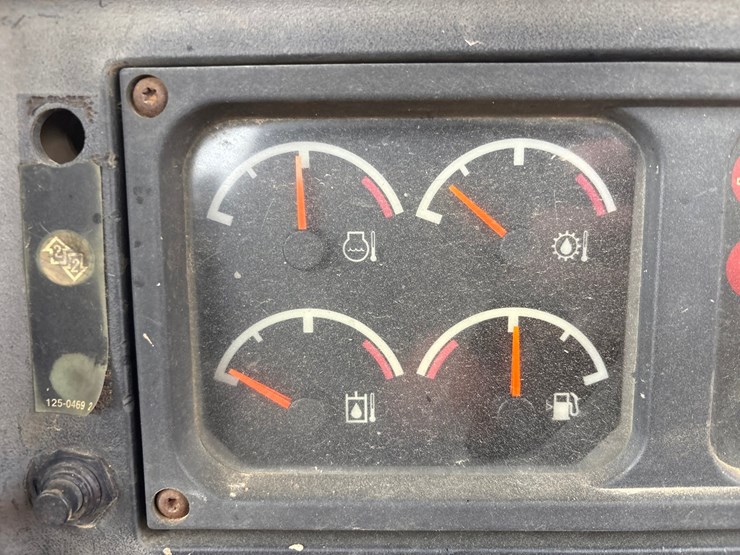 1996-caterpillar-d5m-image-48