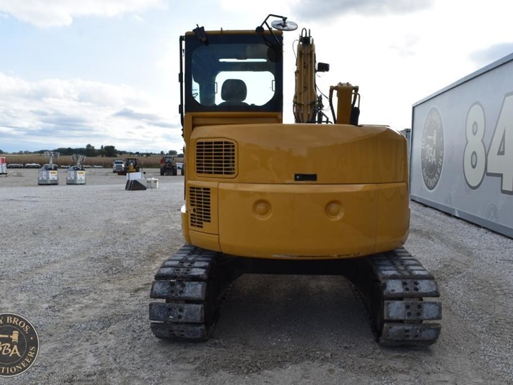 2010-komatsu-pc88mr-8-image-7