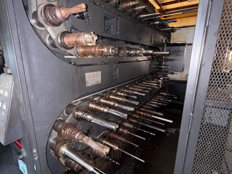 2018-hyundai-wia-kh63g-horizontal-cnc-machining-center-image-8