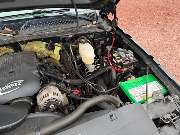 2003-chevrolet-2500hd-image-23