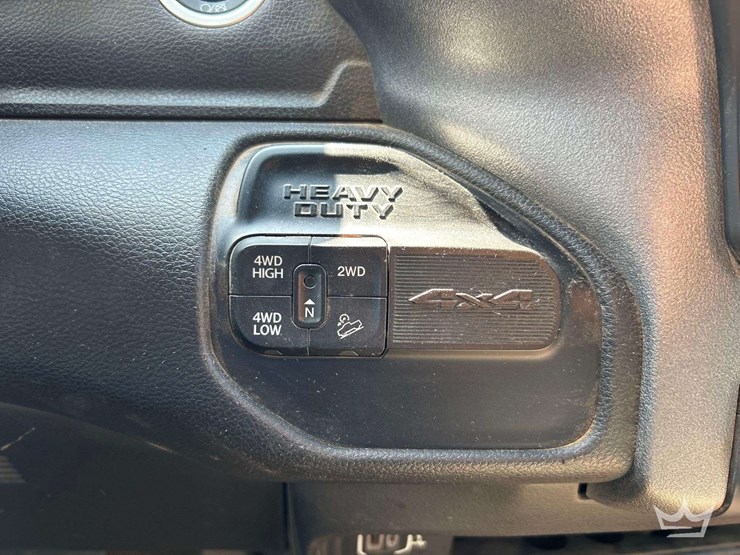 2022-dodge-2500-image-18