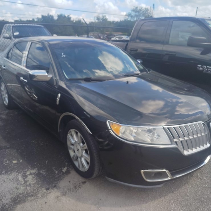 2010 Lincoln MKZ RUNS/MOVES Base