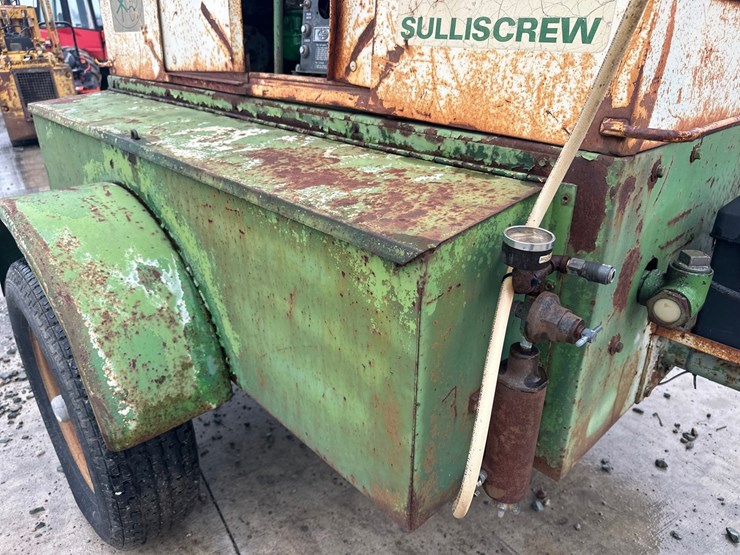 #5611-•-sullair-150-sulliscrew-towable-air-compressor-image-12
