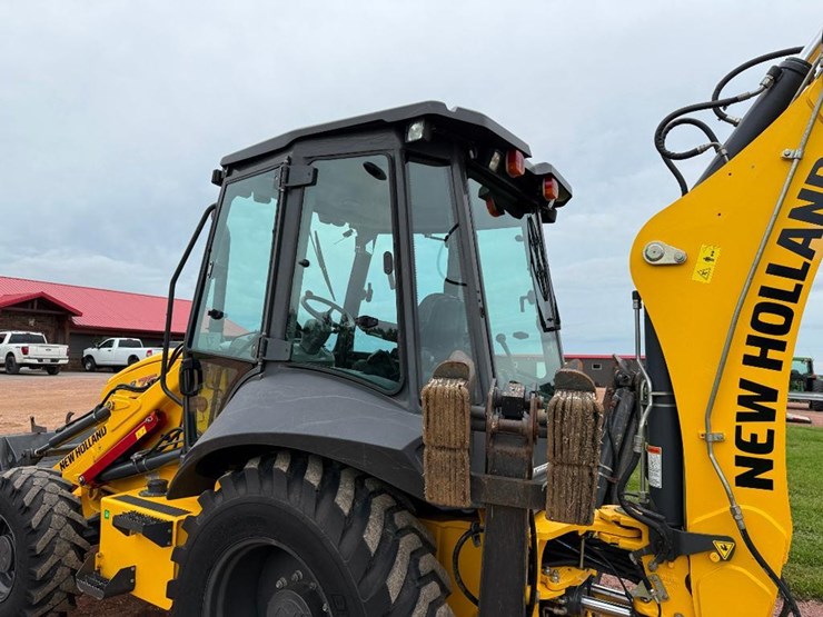 new-holland-b75d-image-16