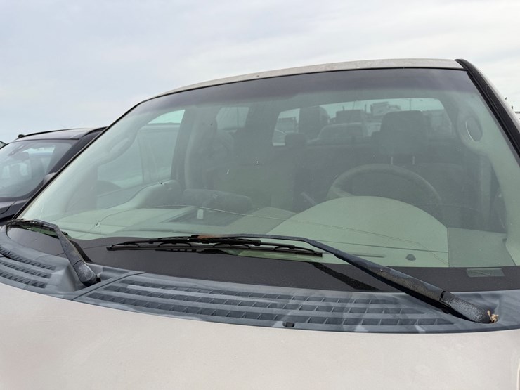 2004-ford-f150-xlt-image-45